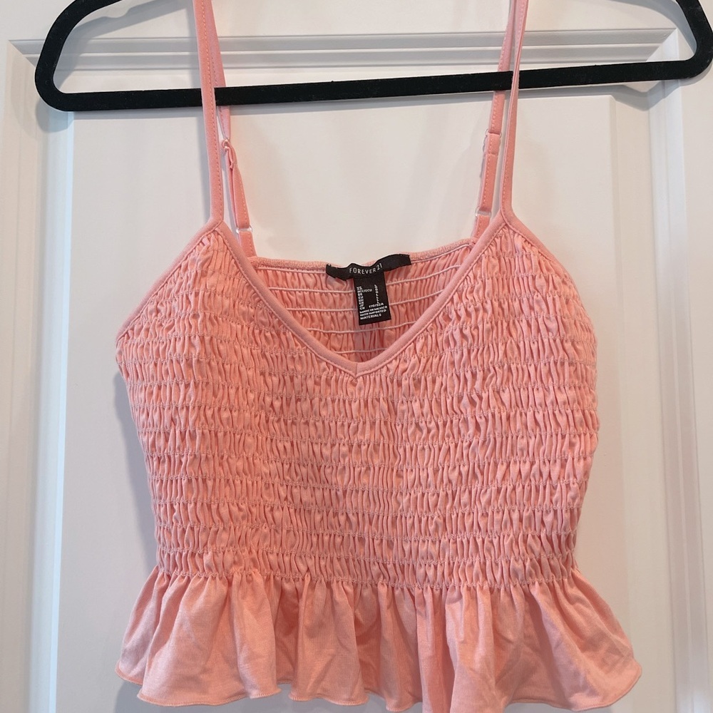 Women’s Peach Pink Flounce Ruffle Tank Crop Top Large NWT